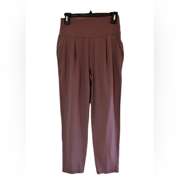 Athleta Elation Woman’s Joggers XS Athleisure Buttery Soft Pants Light Purple - Picture 3 of 6